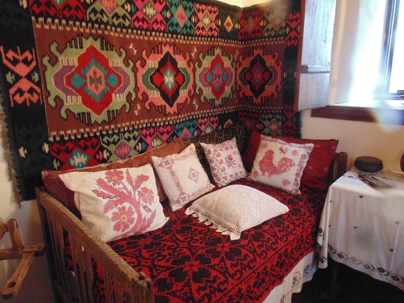 muzeul-etnografic-c-i-nastase