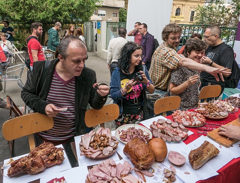 02-bunatati-_1000437