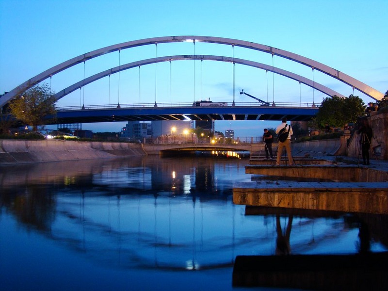 Spune-mi oglinda cine-i mai....