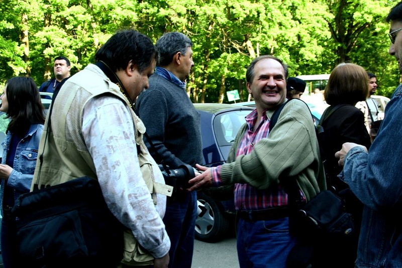 aici era o gluma buna (din pacate am uitat-o)