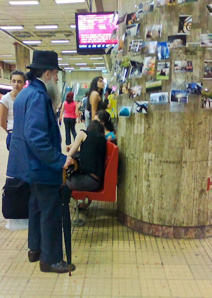 fotigrafu_livada_montare_cu_mobilu-002