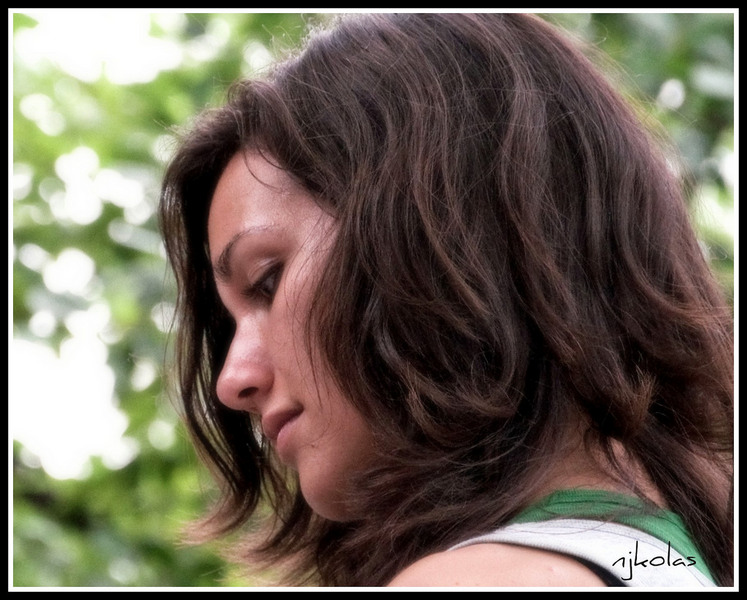 Vezi...ce frumoasa esti?