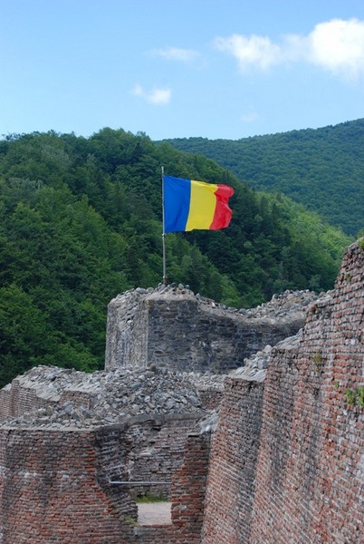 cetatea-poienari-1