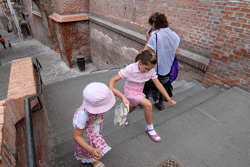 _dap0362-fetite-pe-scari-od