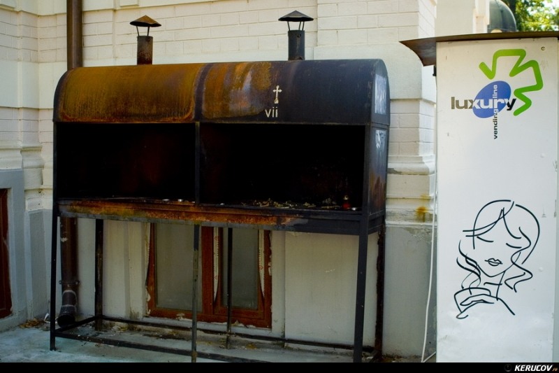 kerucov_cimitirul_bellu_100807_25