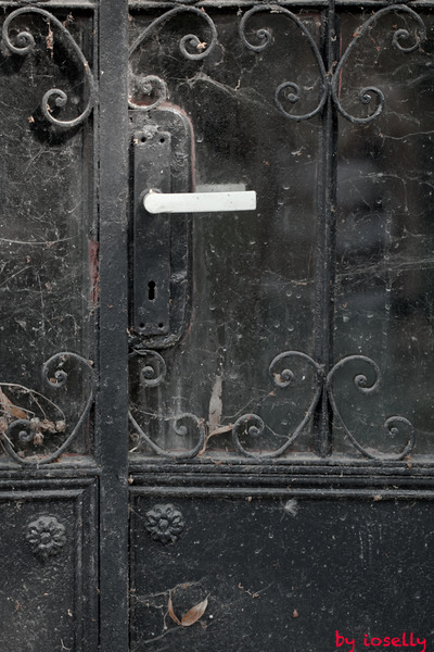 9-door-always-closed