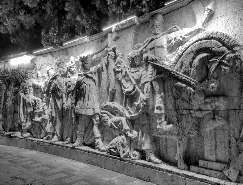 basorelief_scoala_de_resbel_7HDR