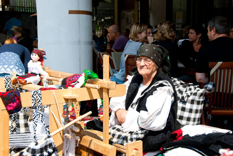 targ-de-arta-populara-la-mtr