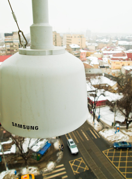 016-samsung-peste-oras