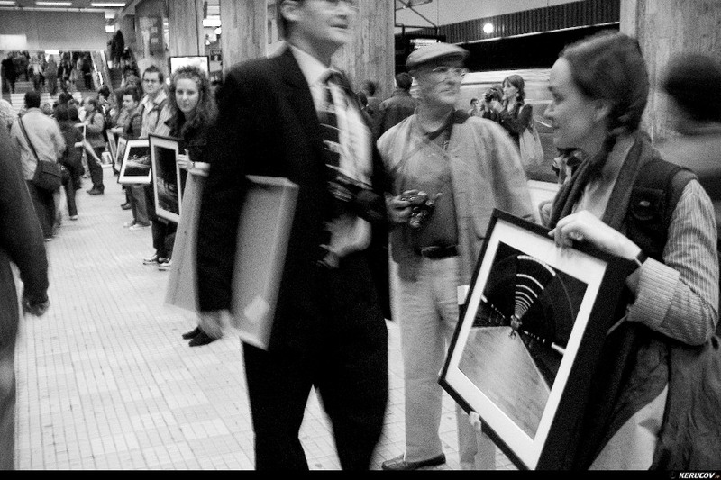2010_kerucov_vernisaj_bucuresti_in_alb_negru_08
