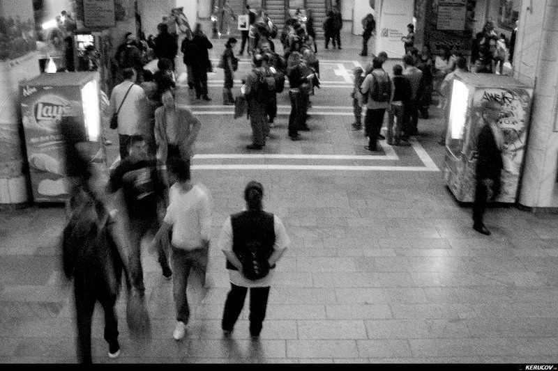 2010_kerucov_vernisaj_bucuresti_in_alb_negru_18