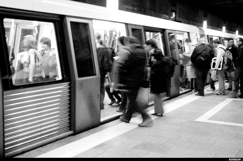 2010_kerucov_vernisaj_bucuresti_in_alb_negru_21