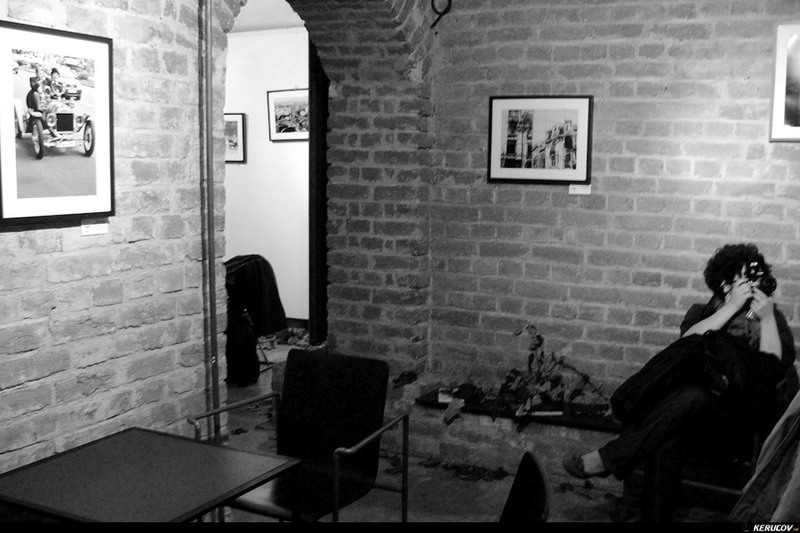 2010_kerucov_vernisaj_bucuresti_in_alb_negru_28