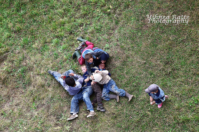 gramada nu cere varf ci un lider