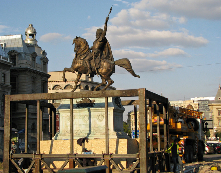 mihaela-petre-calator-prin-bucuresti