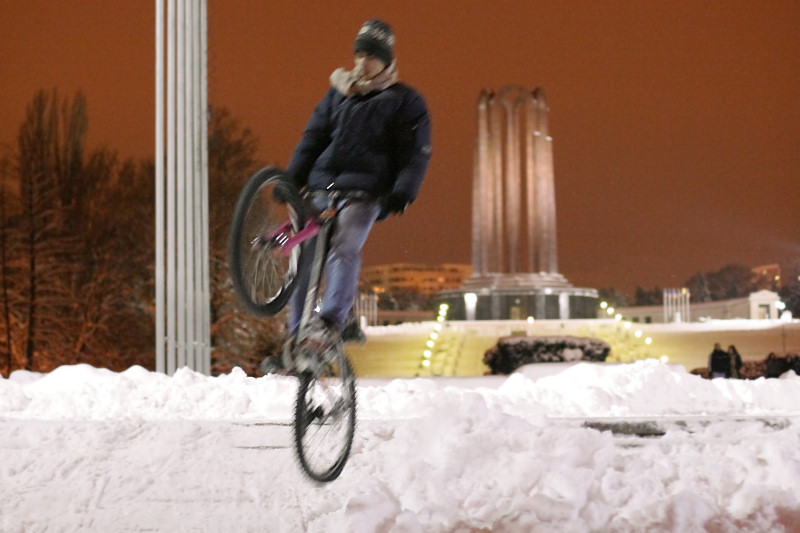 01_0120_carol_bike-zapada