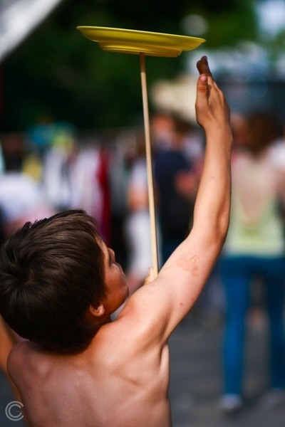 jongler [...la Street Delivery]