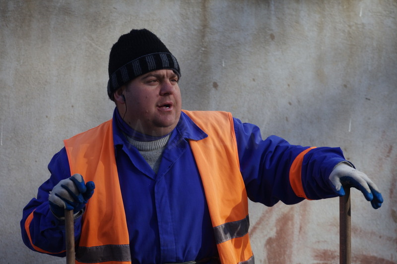 inainte aveam 7-8 sute... acum daca mai iau 4! ...da' e adevarat ca mai mult stau..."