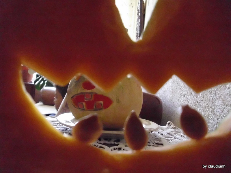 vedere printre dinti