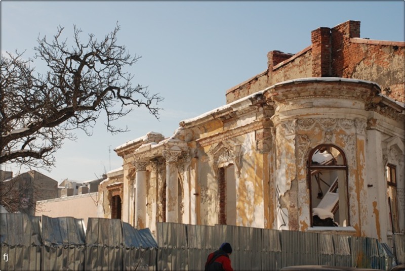 5-o-casa-care-a-fost-odata-frumoasa