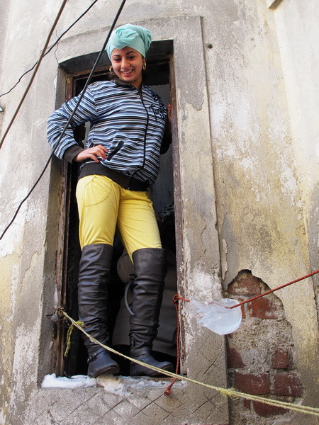 fotomodelul din fundu' curtii