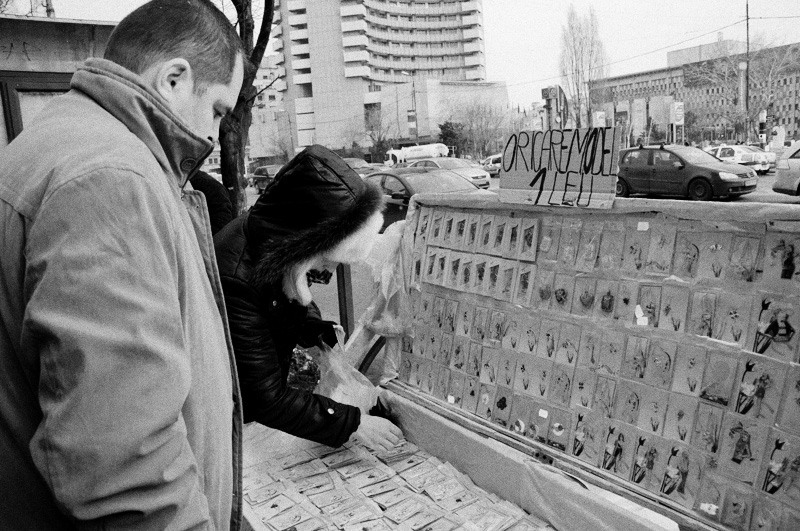 dungha_martisoare_sevalet_dng2122