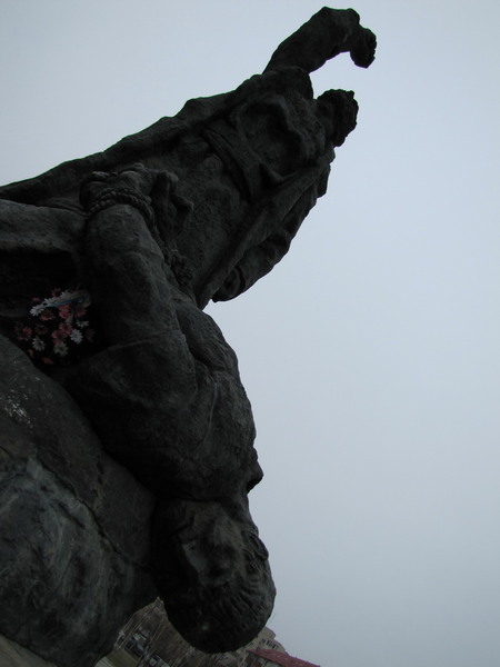 18-never-subestimate-the-power-of-the-crowd_resize