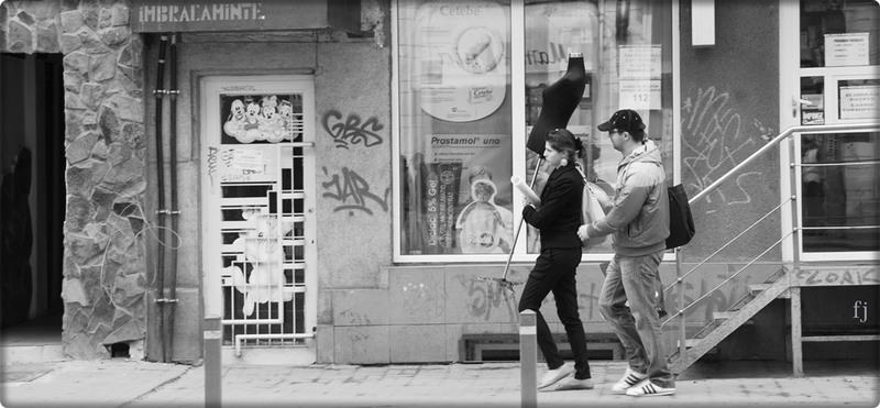 cu-manechina-la-plimbare