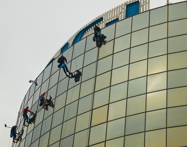 021-intrecere-pe-sticla