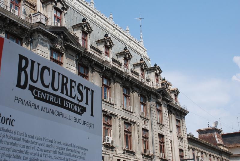 11-str-lipscani-by-florijianu