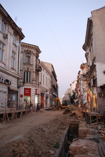 7-str-lipscani-by-florijianu