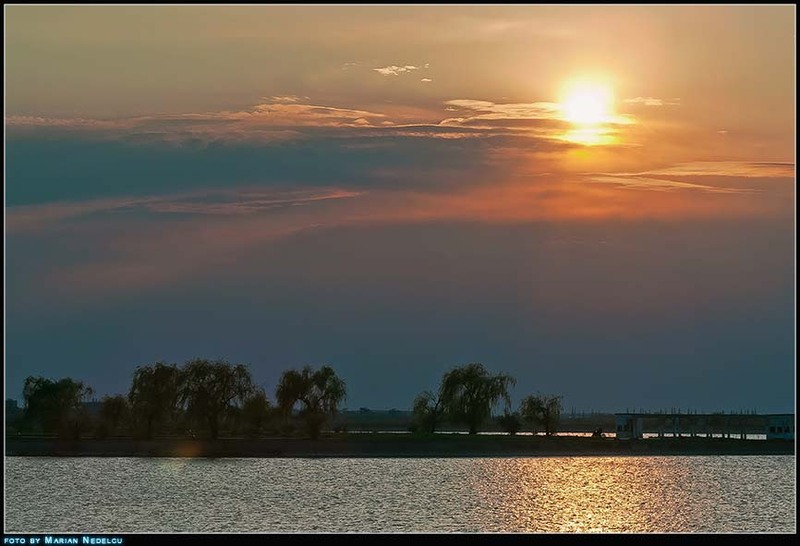 Sunset on Lacul Morii