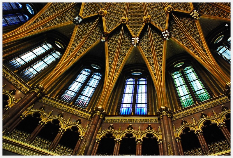 detaliu-din-cupola-parlamentului