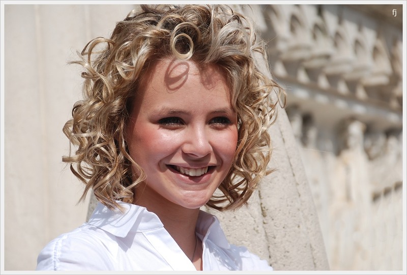 o-localnica-proaspata-absolventa-de-liceu