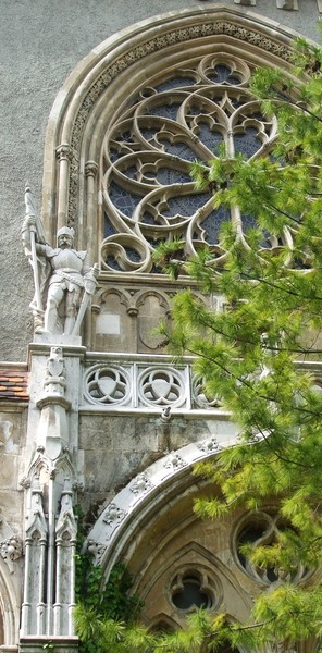 green-stone-in-budapest