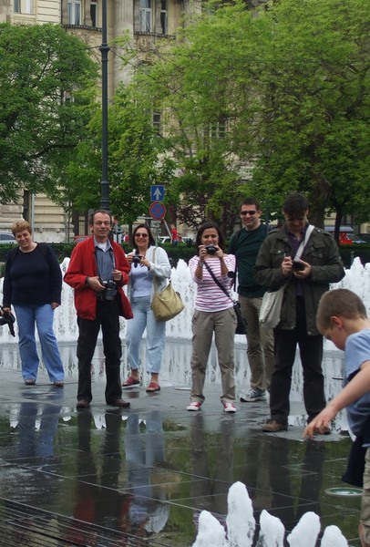 chiar-ne-jucam-in-budapesta