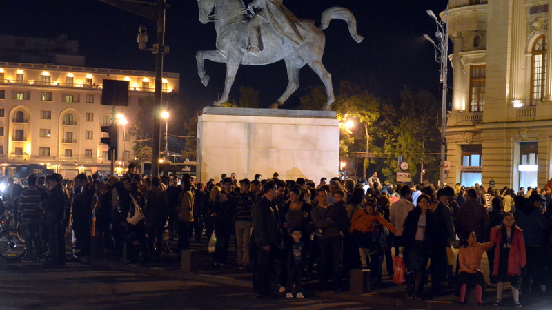 16-coada-la-coada-calului