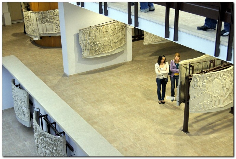 noaptea-prinmuzee_047