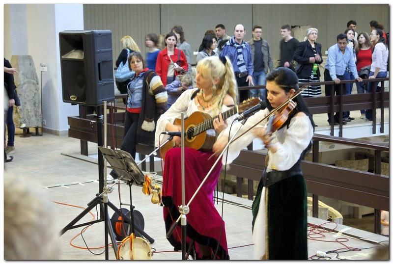 noaptea-prinmuzee_048