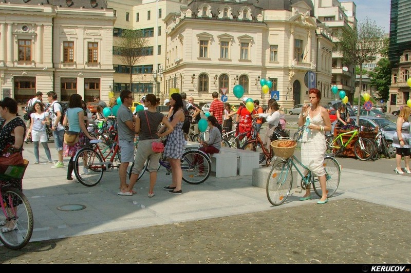 bucuresti110529_kerucov_skirtbike_2_02