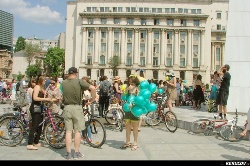 bucuresti110529_kerucov_skirtbike_2_03