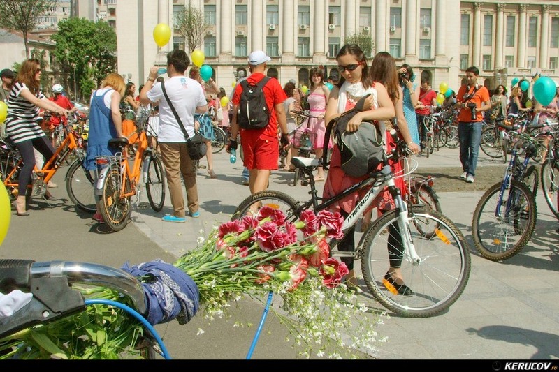bucuresti110529_kerucov_skirtbike_2_14
