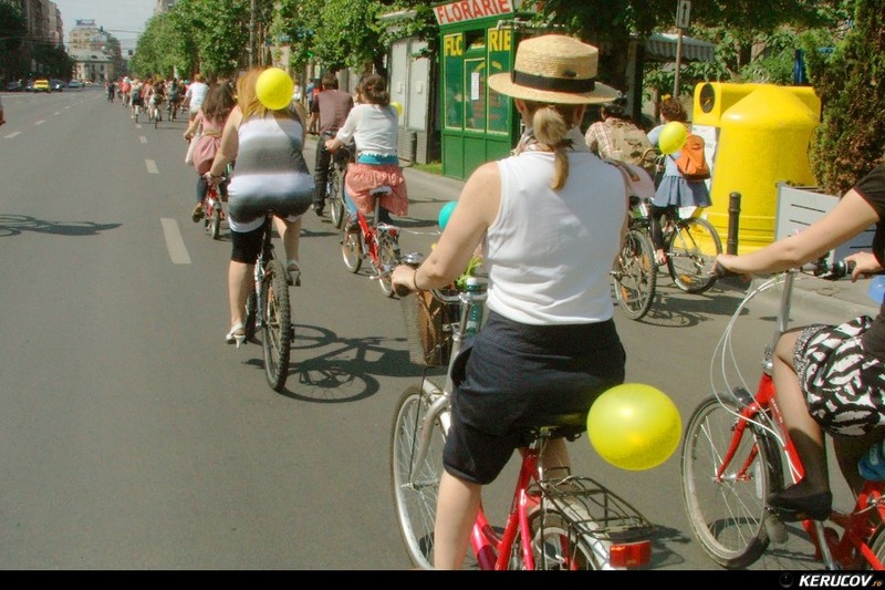 bucuresti110529_kerucov_skirtbike_2_17