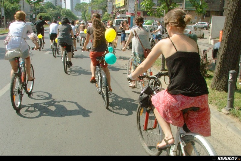 bucuresti110529_kerucov_skirtbike_2_18
