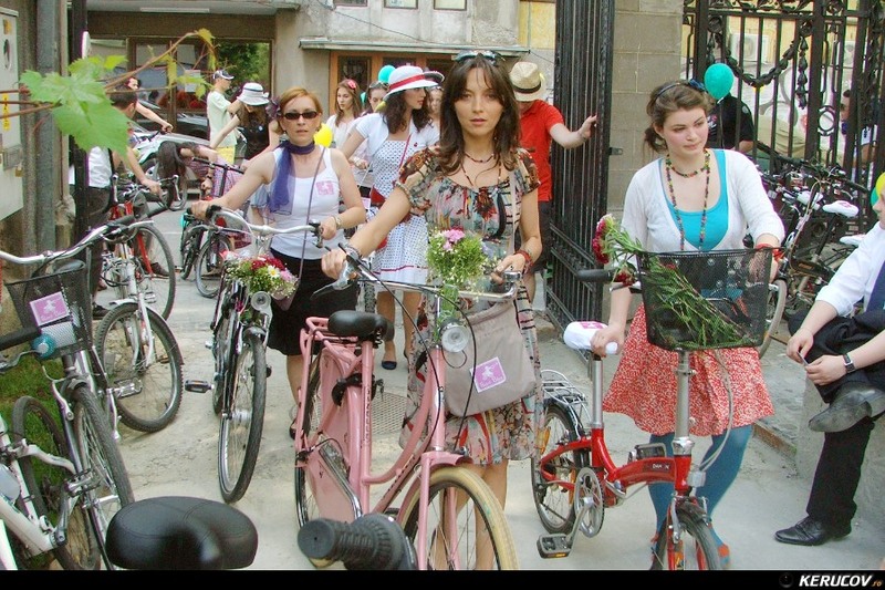 bucuresti110529_kerucov_skirtbike_2_29