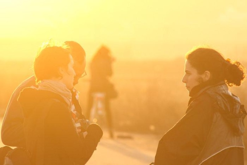 grup-la-soare-de-cosmin-andrei