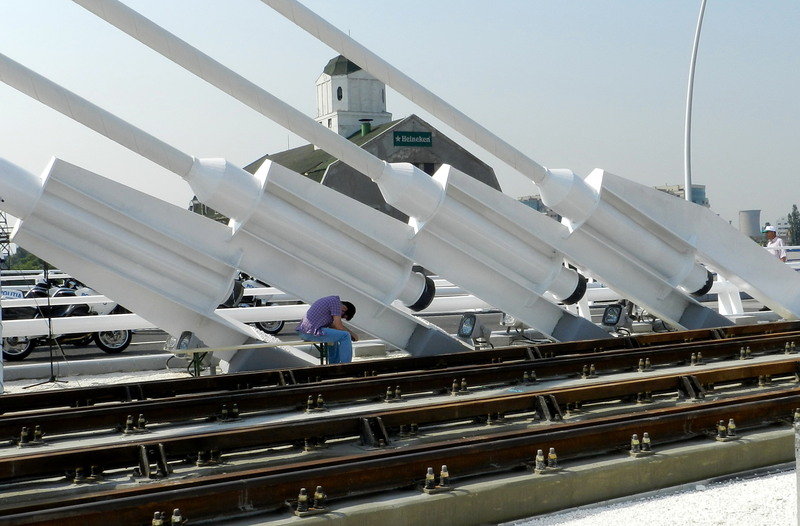 11-la-umbra-podului-cel-nou