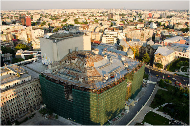 Teatul National in renovare