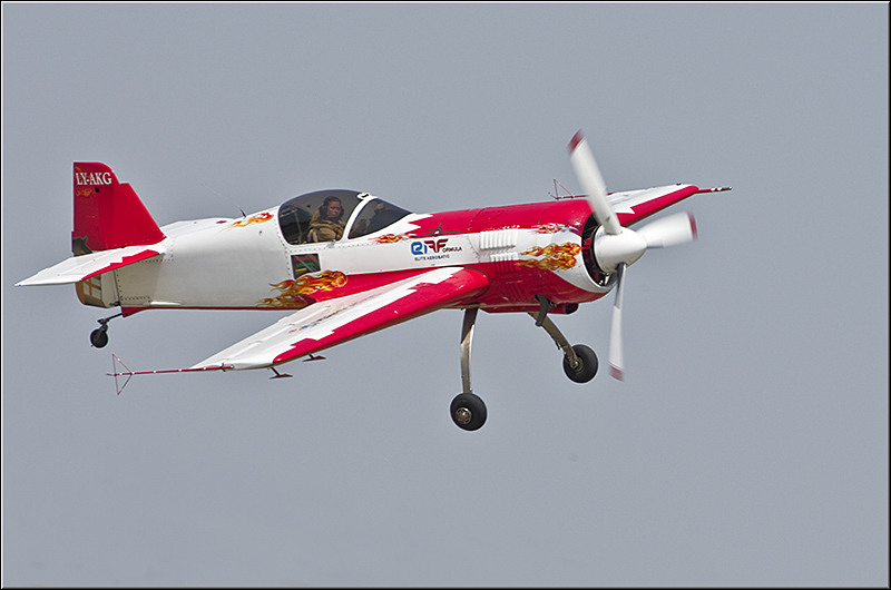 serban-vornicu_otopeniairshow2011_27