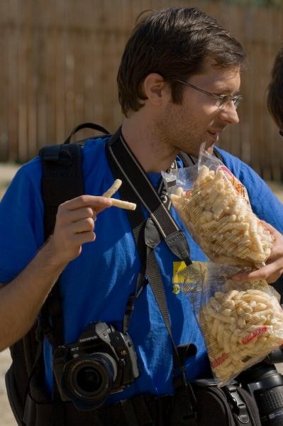 portret-cu-pufuletzi_de-dan-sendroiu